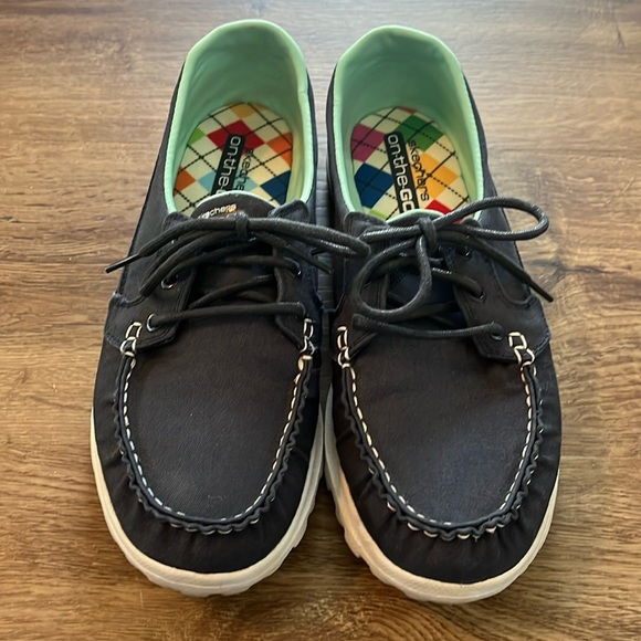 Skechers on-the-GO loafers - Picture 1 of 9